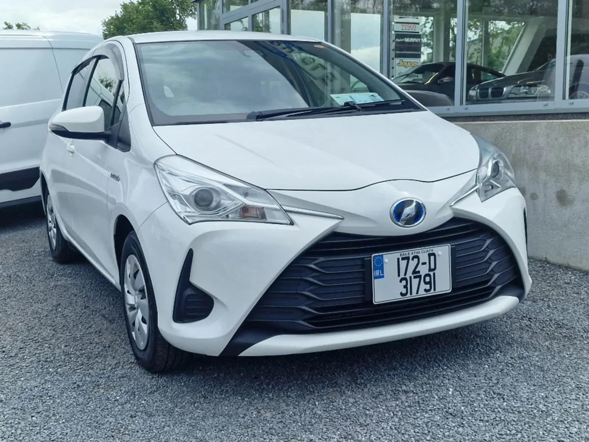 Toyota Yaris Vitz Yaris 130 5DR Auto - Image 2