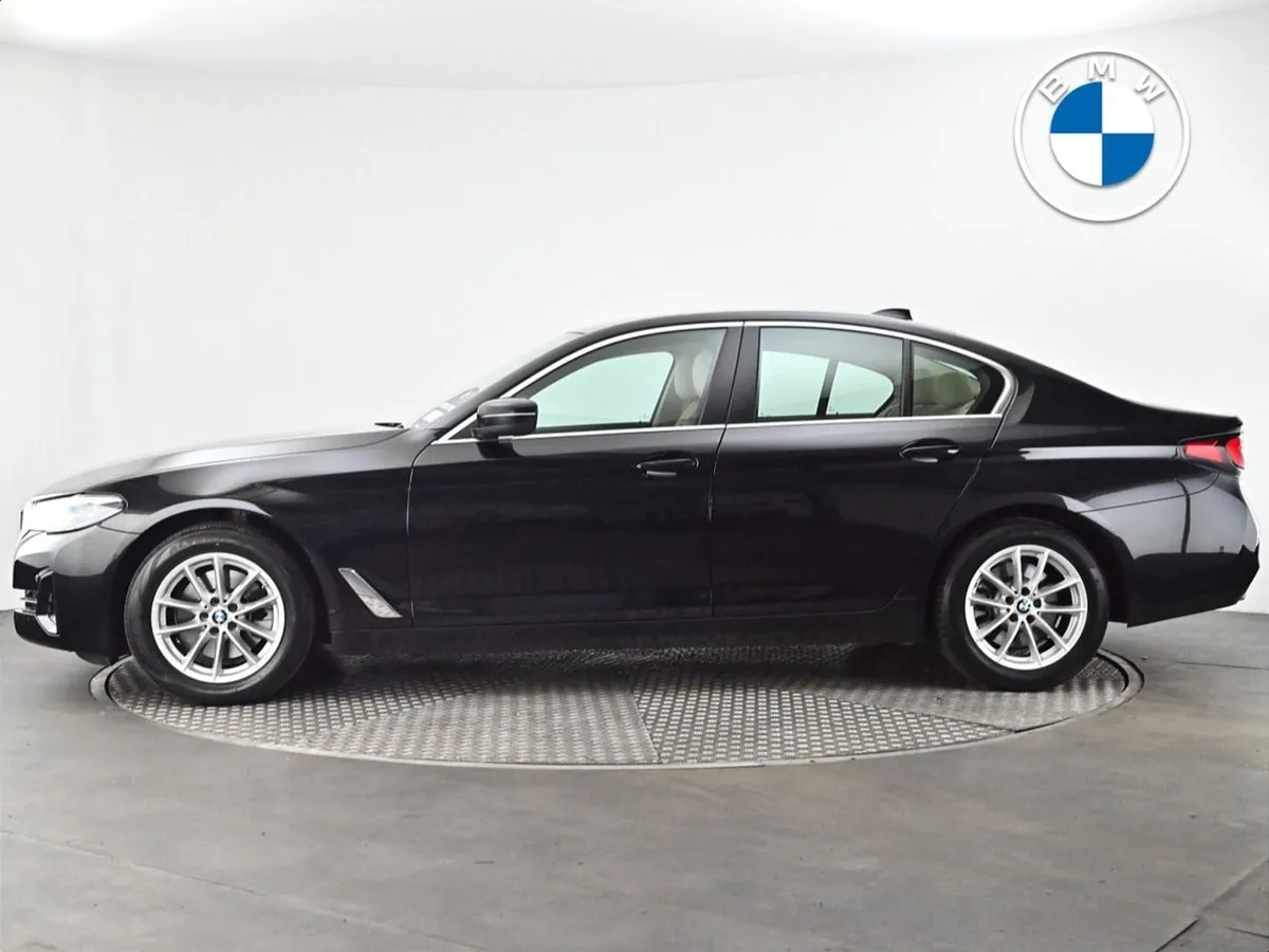 BMW 5 Series 520d SE Saloon - Image 3