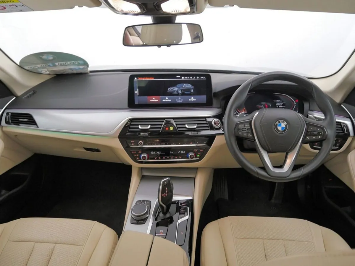 BMW 5 Series 520d SE Saloon - Image 4