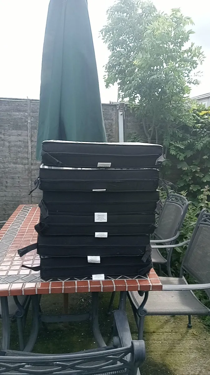 Garden furniture - Image 2