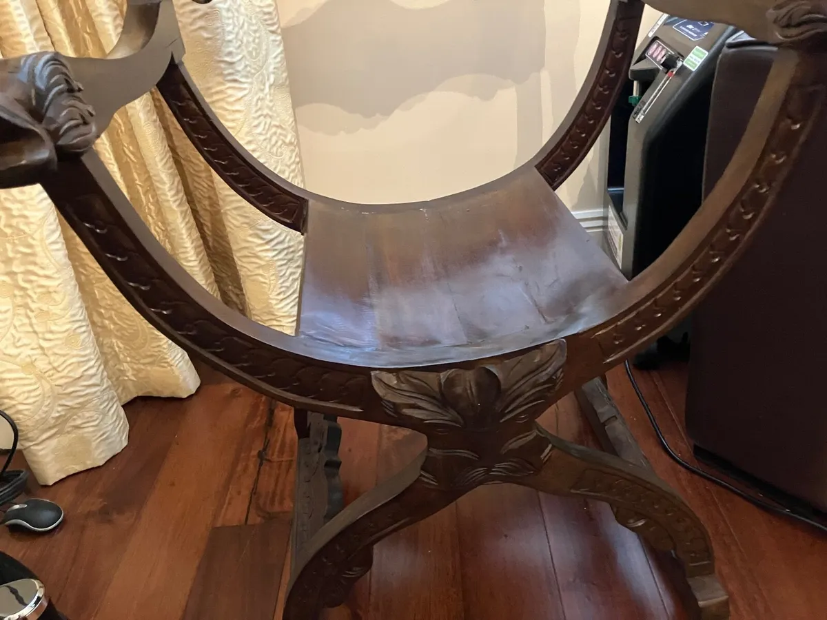 Savanarola Throne Chair - Image 4