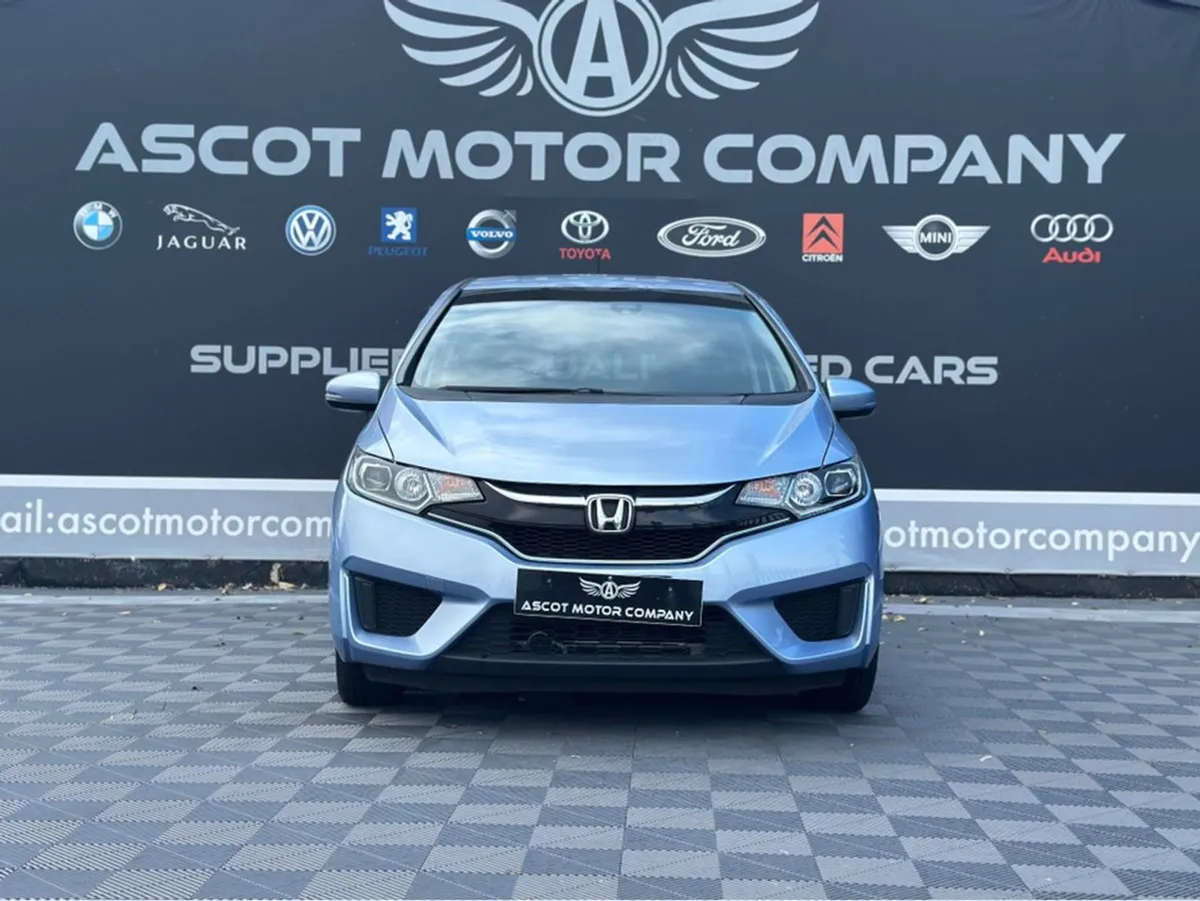 Honda Fit Hybrid - Image 3