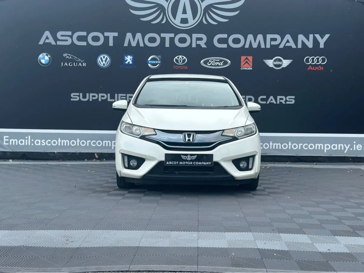 Honda Fit Hybrid - Image 4