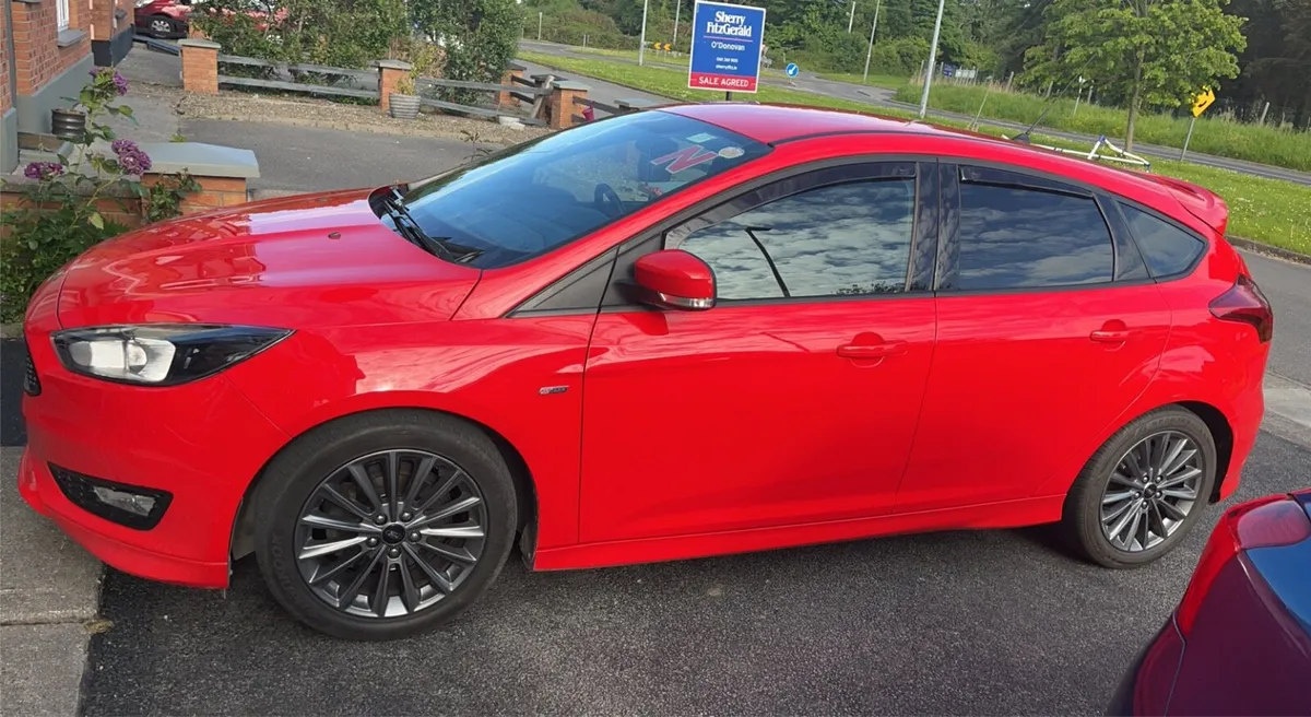 Ford Focus (ST Line) - Image 2