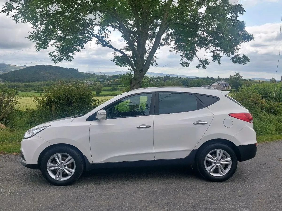 2011 HYUNDAI IX35 1.7CRDI PREMIUM NEW NCT - Image 2