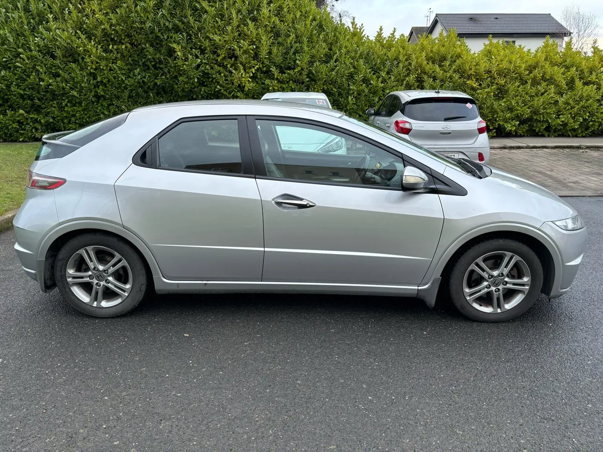 2012 Honda Civic - Image 2