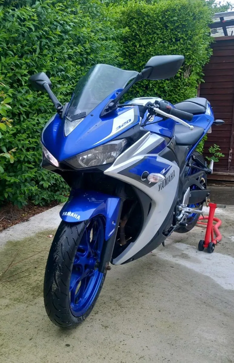 2015 Yamaha YZF-R3 321cc - Image 4