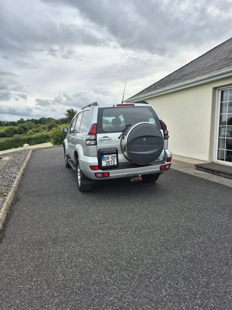 04 Toyota Landcruiser - Image 4