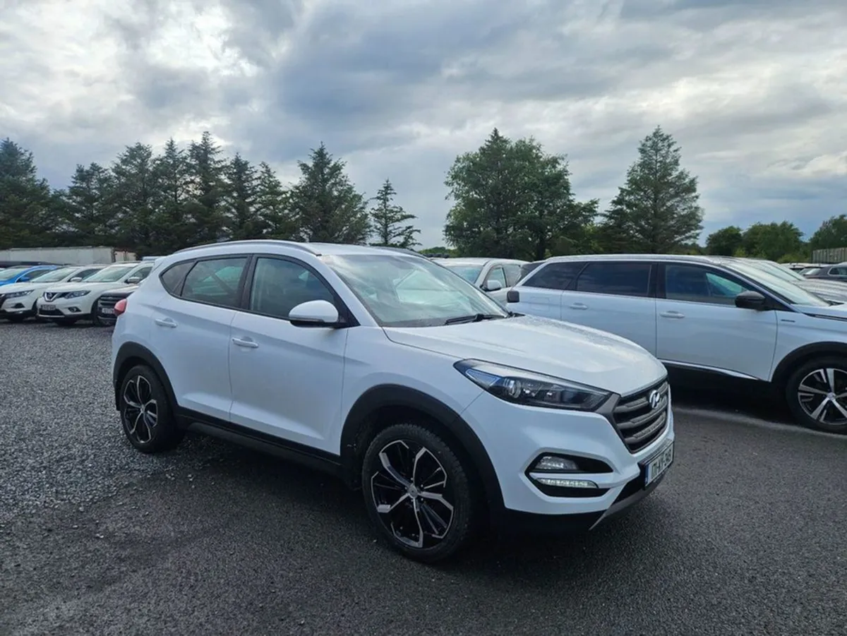 Hyundai Tucson Executive 5DR - Image 1
