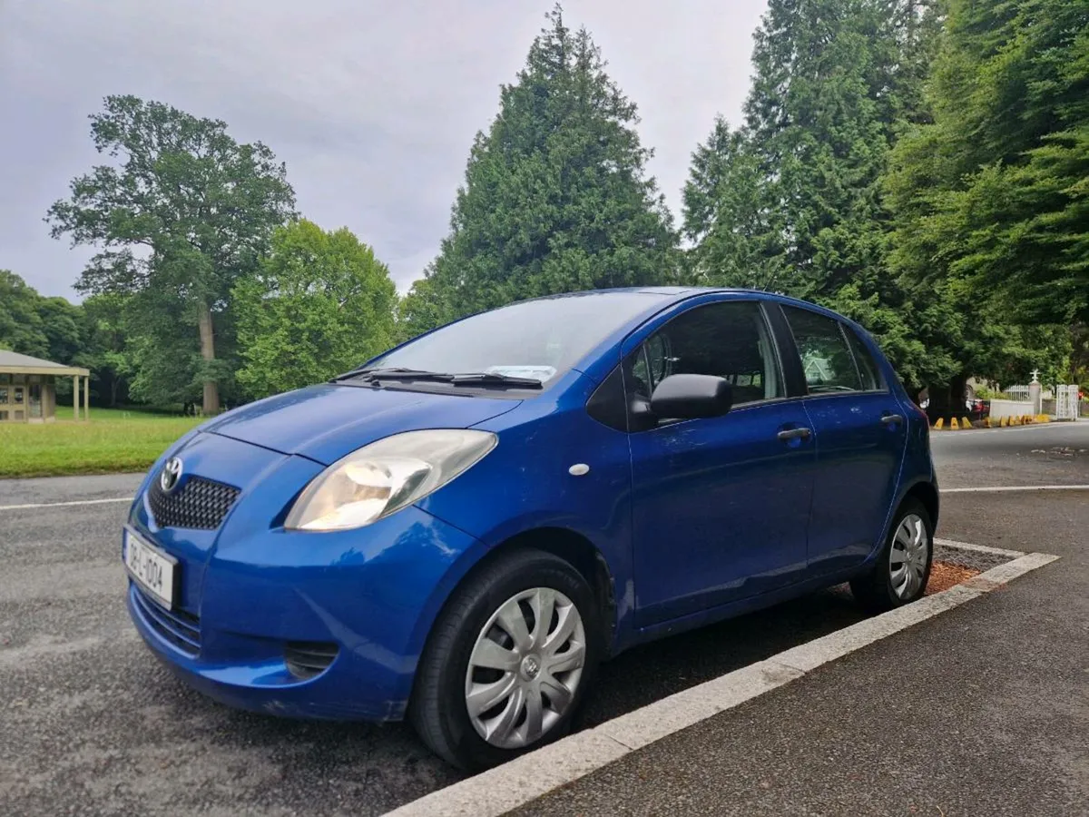 Toyota yaris 1.0l Terra - Image 2