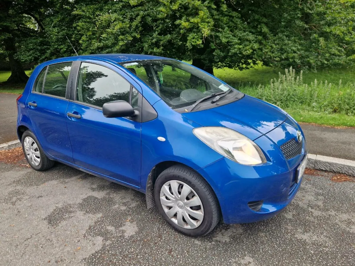 Toyota yaris 1.0l Terra - Image 4