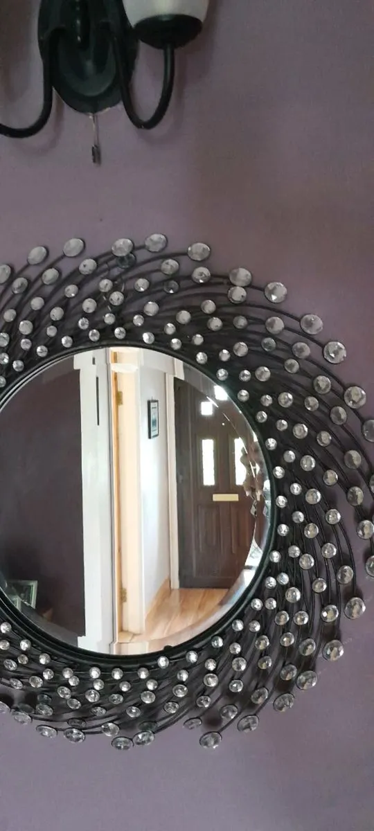 Mirror - Image 1