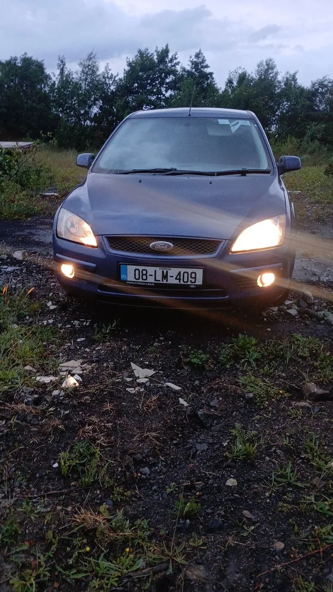 2008 ford focus 1.4 petrol 218,000km nct & tax out - Image 3