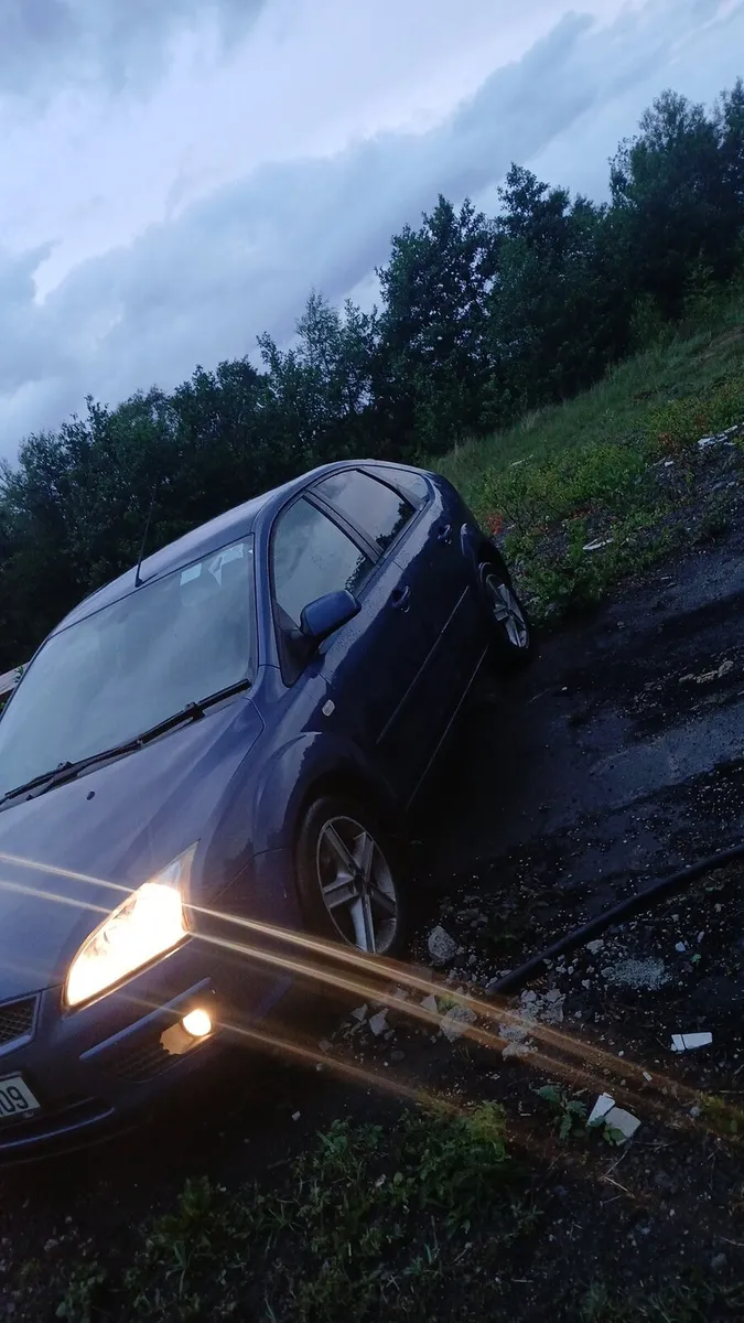 2008 ford focus 1.4 petrol 218,000km nct & tax out - Image 1
