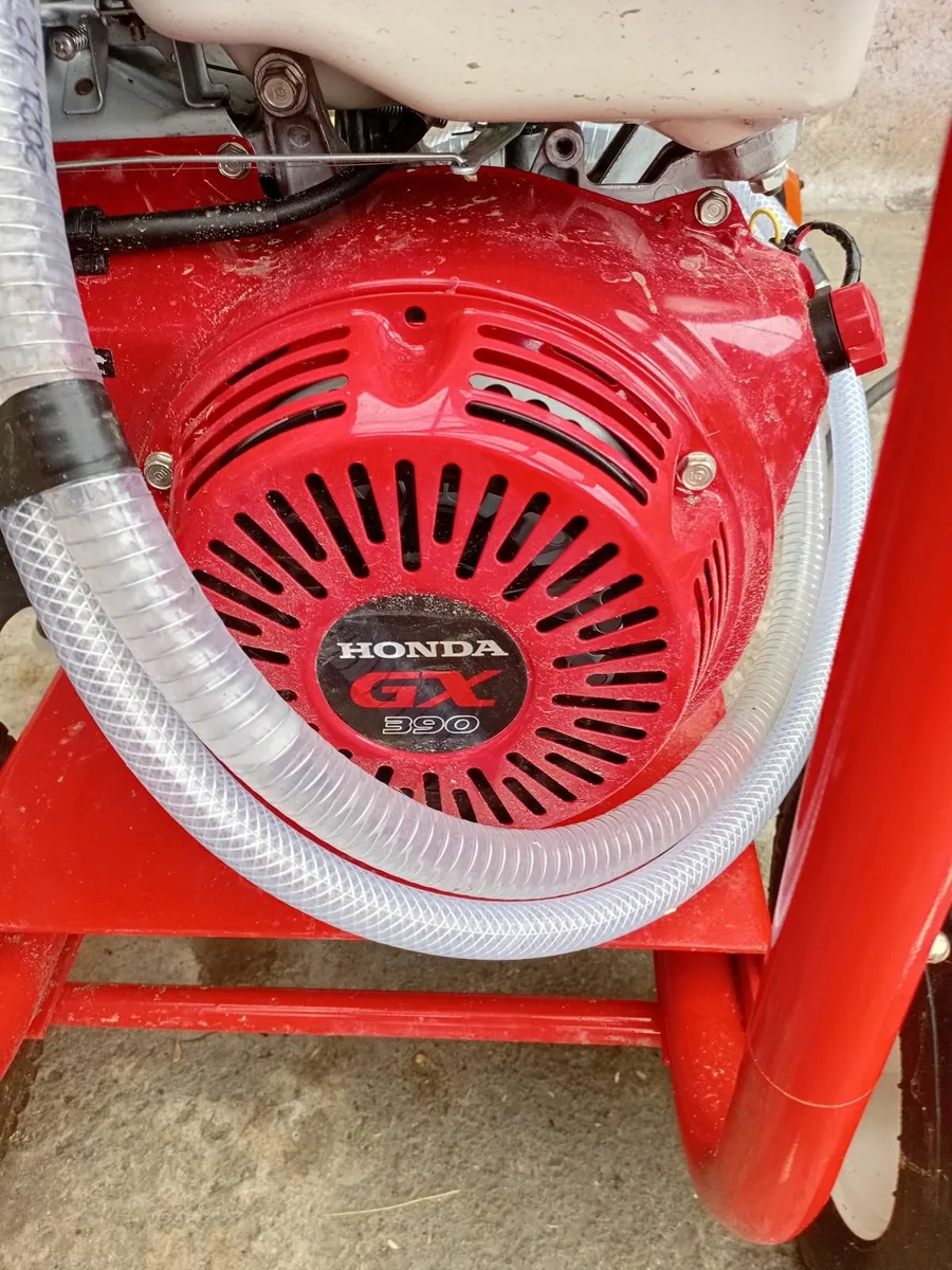 Power washer - Image 1