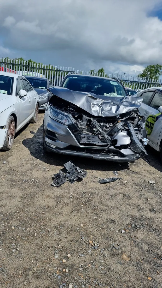 2019 Nissan qasqai  part's required