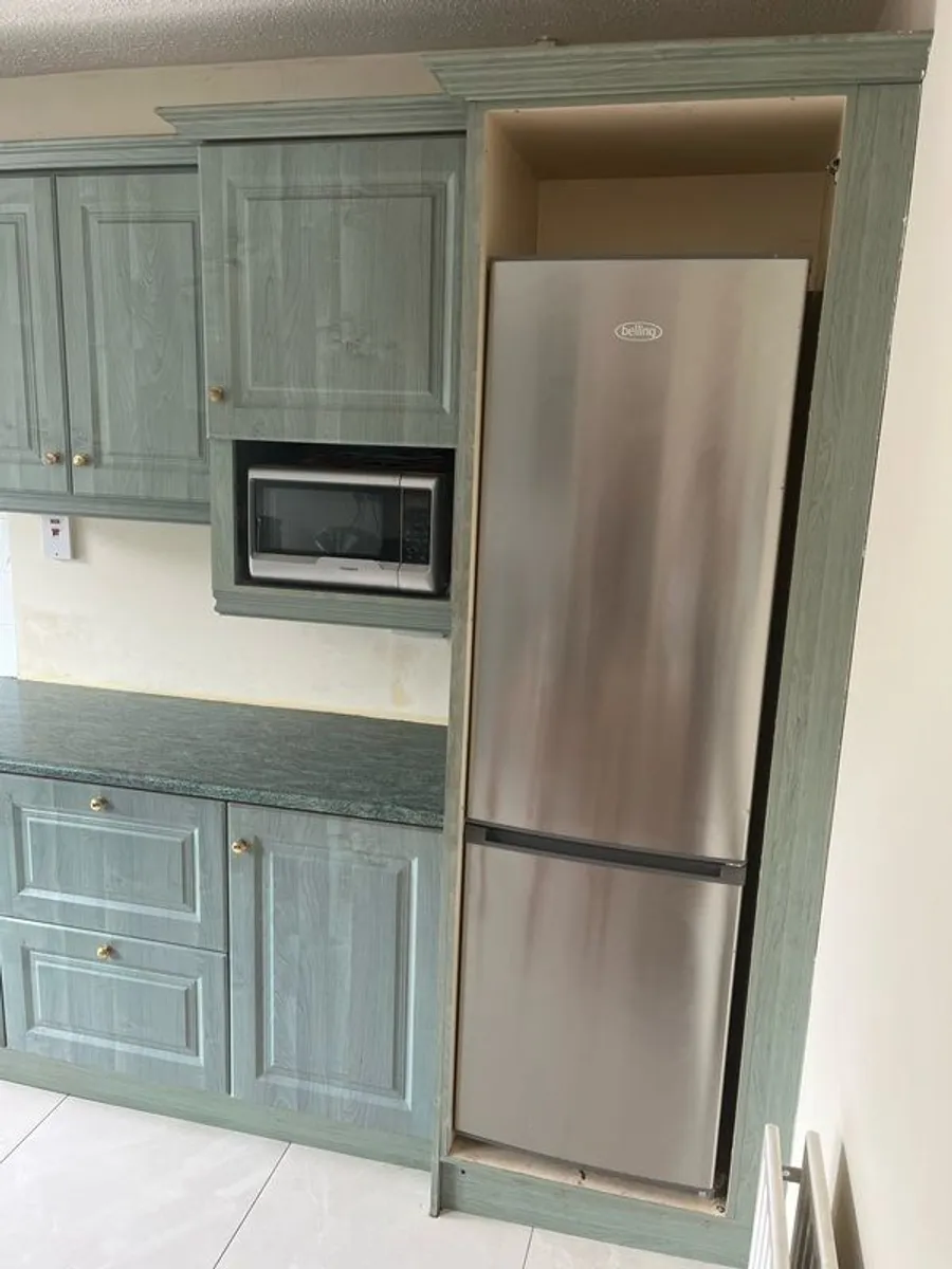 Full Kitchen including appliances - Reduced to sell - Image 3