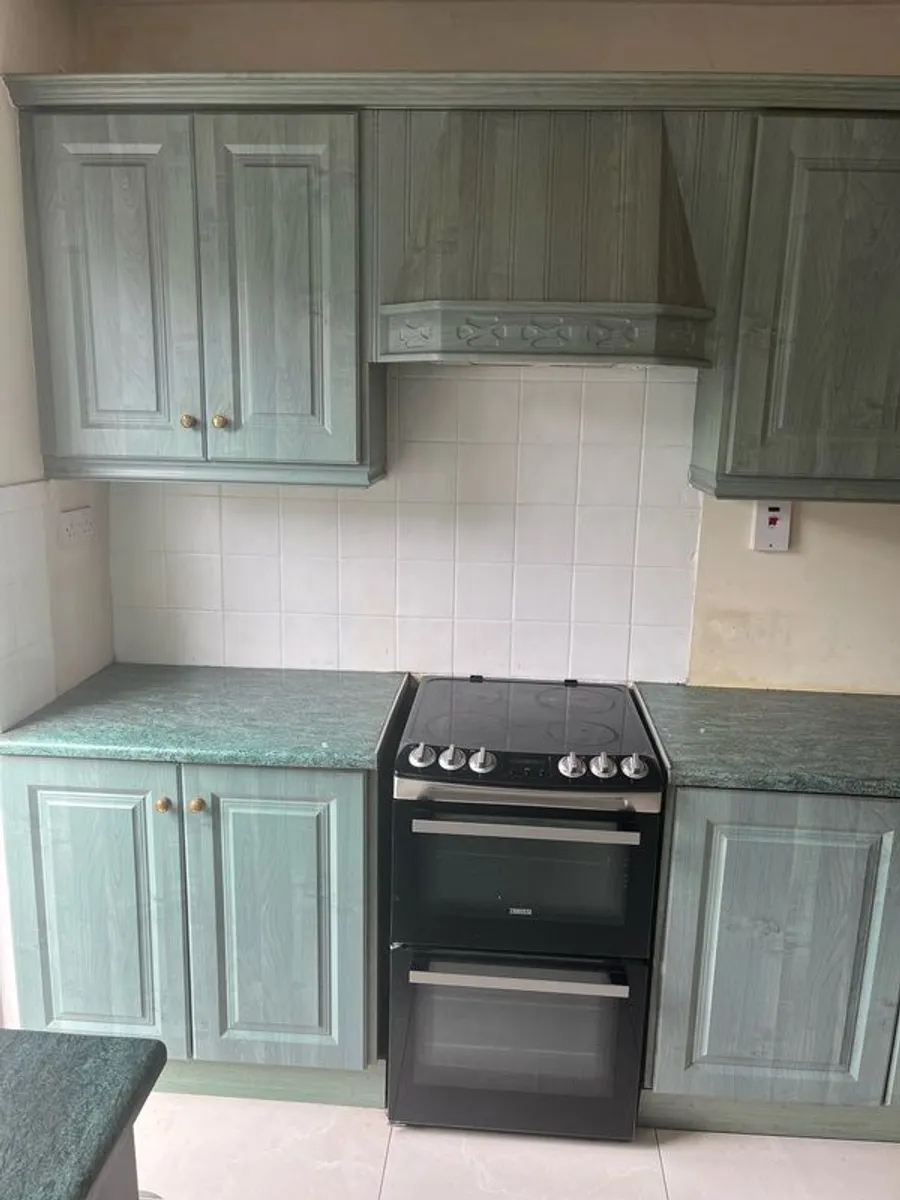Full Kitchen including appliances - Reduced to sell - Image 4