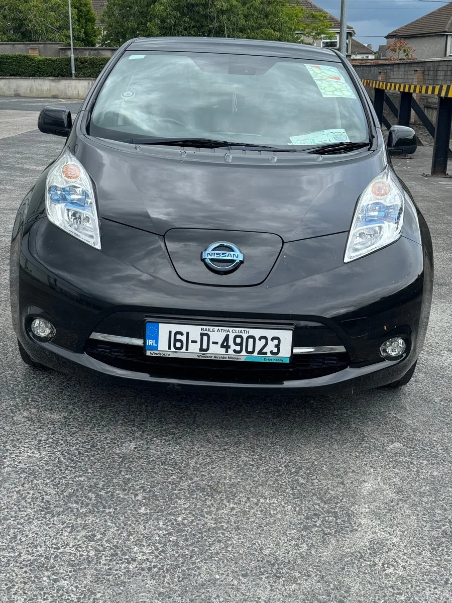 161 Nissan Leaf XE (high spec) Teckna leather - Image 3