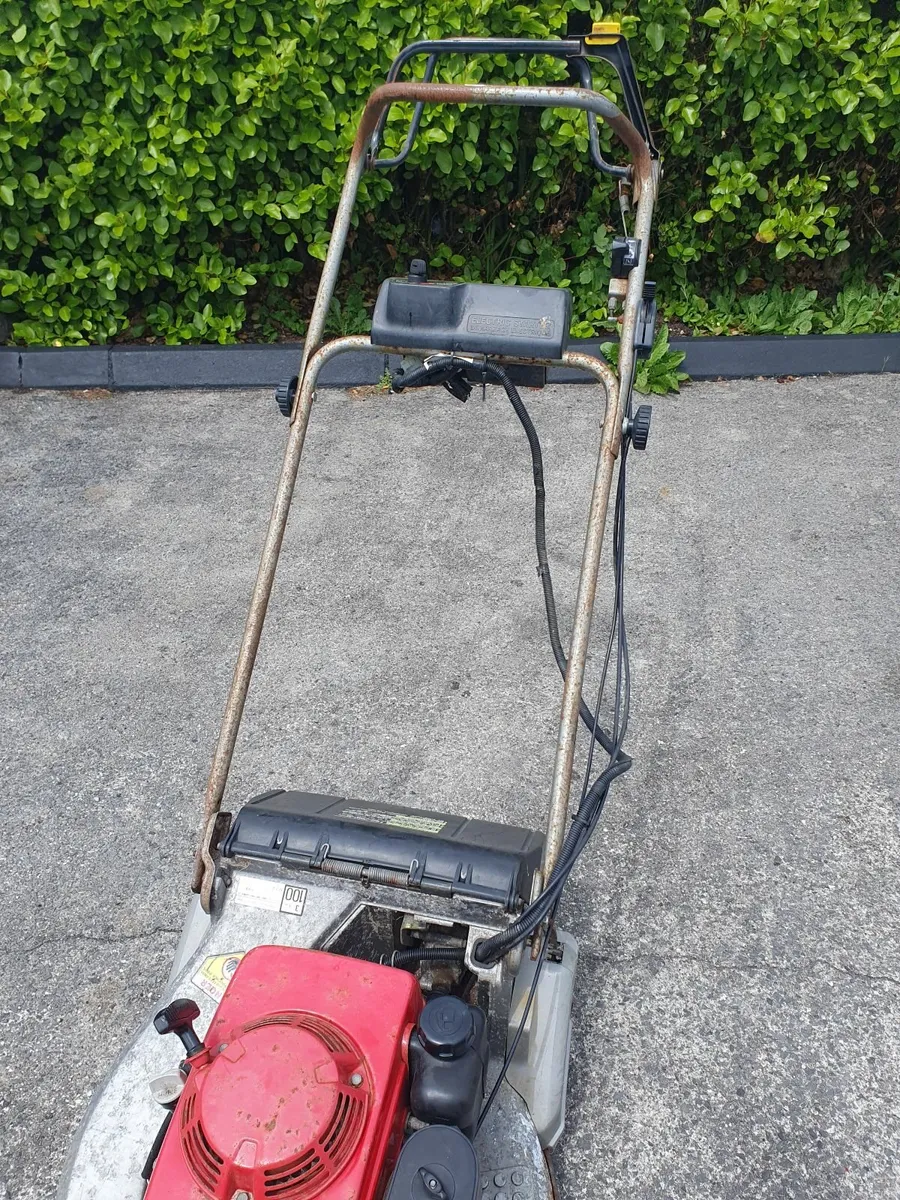 Honda lawnmower - Image 1