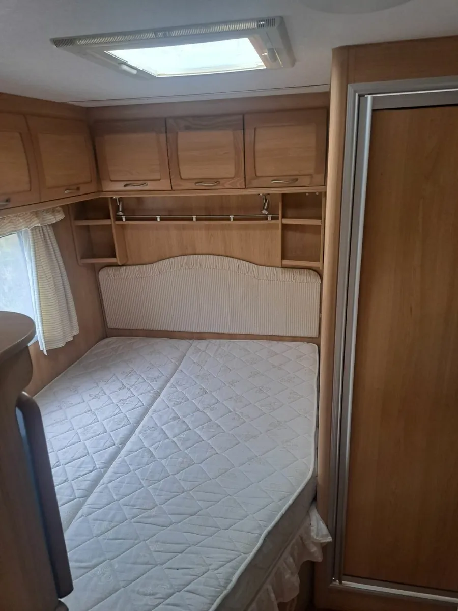 Caravan - Image 1