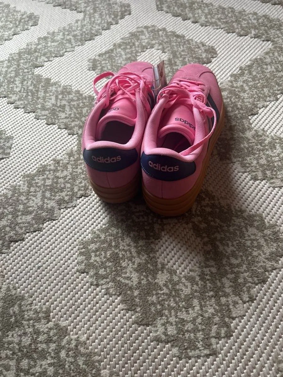 shoes - Image 3