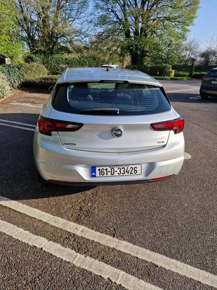 Opel Astra NCT!! Low mileage!! - Image 2