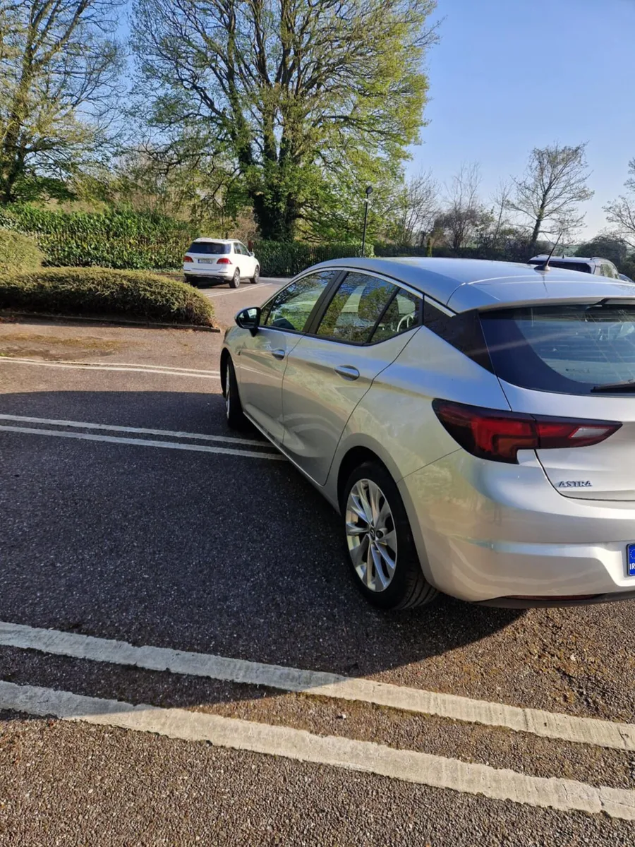 Opel Astra NCT!! Low mileage!! - Image 3
