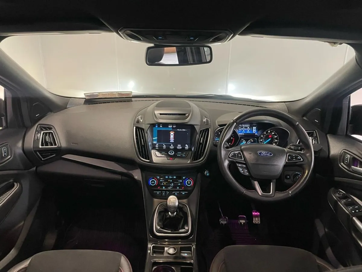 Ford Kuga 2.0 Tdci St-line X 150PS 2WD 5DR - Image 3