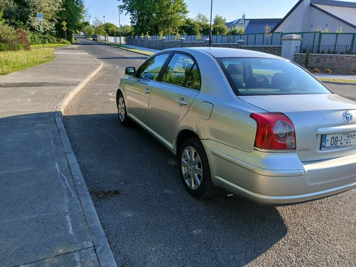 2008 Toyota avensis - Image 2