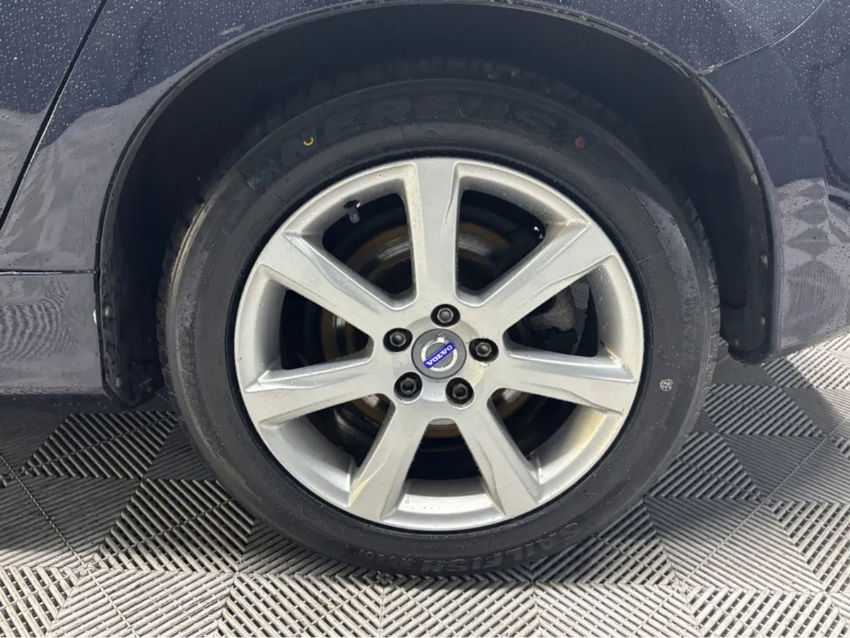 Volvo S60 D4 SE 4DR - Image 4