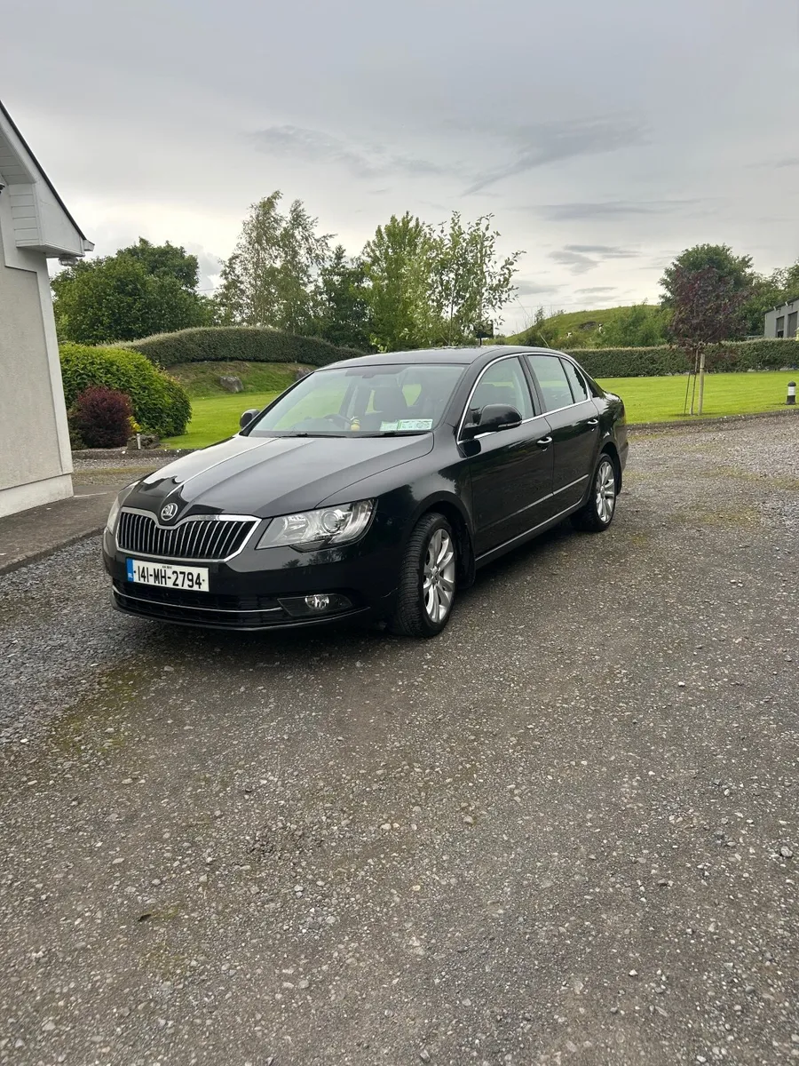 Skoda Superb 2014 - Image 1