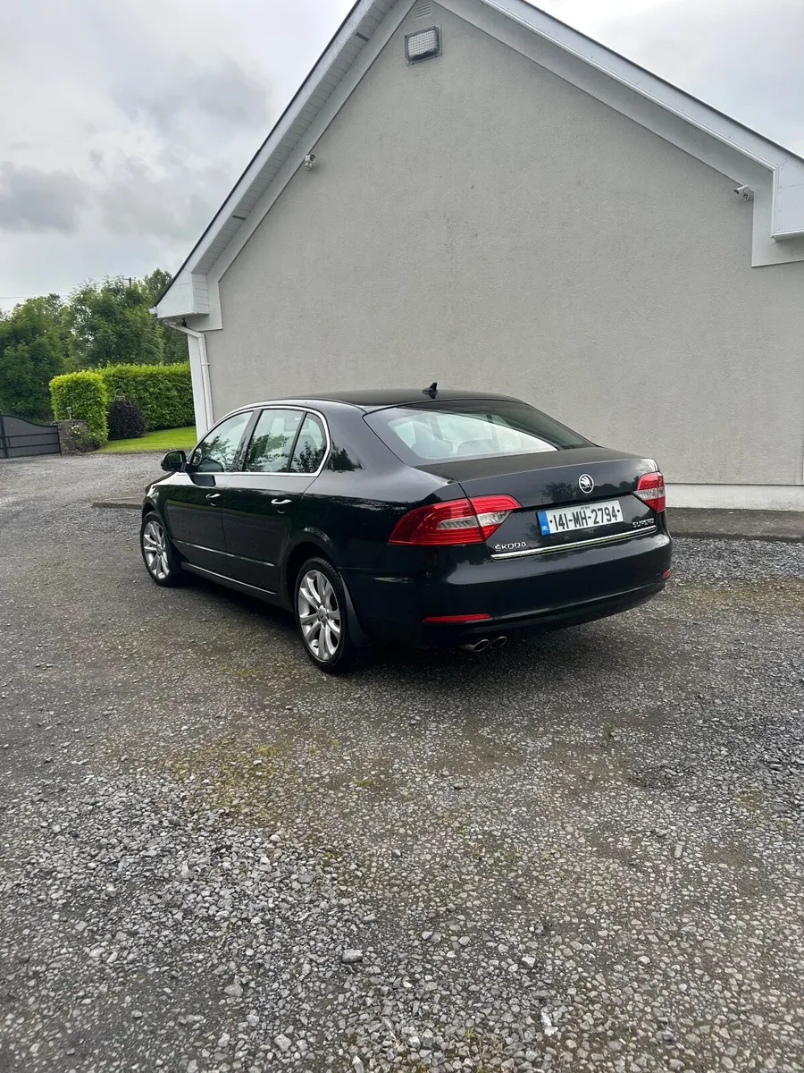 Skoda Superb 2014 - Image 3