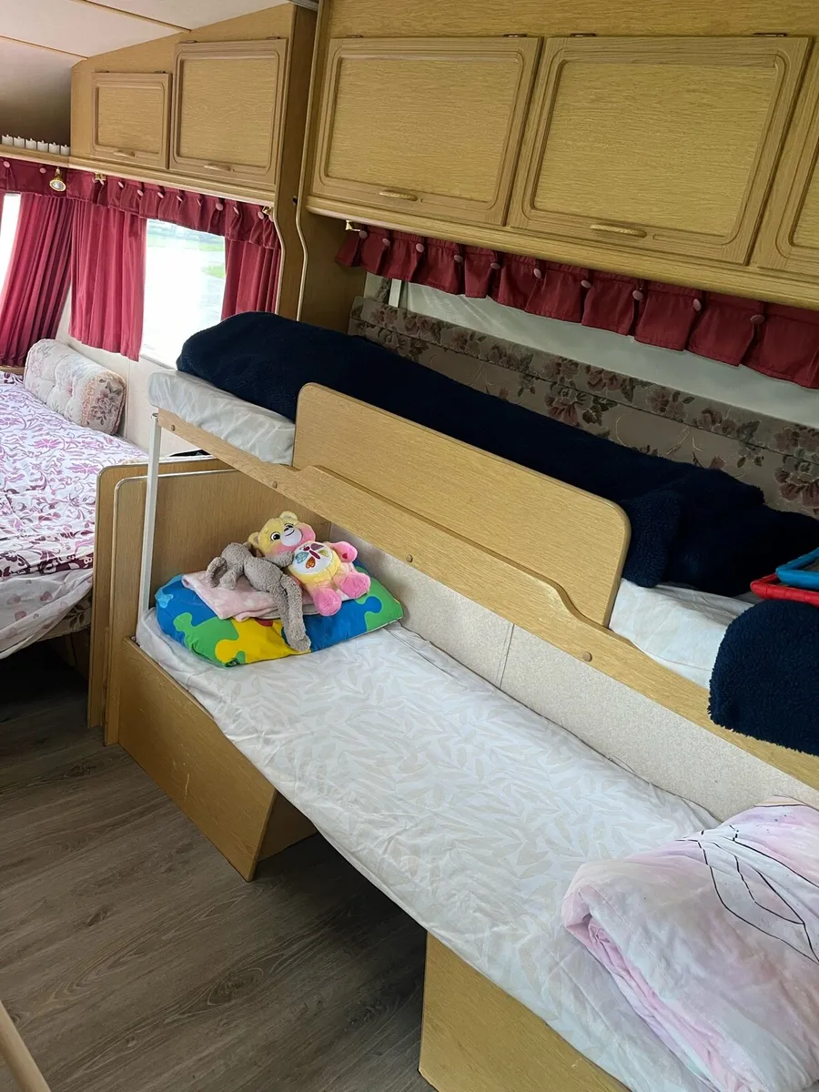 Caravan - Image 1