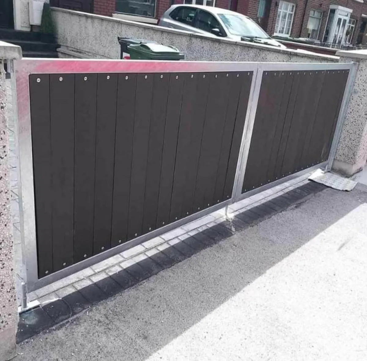 Gates - Image 2