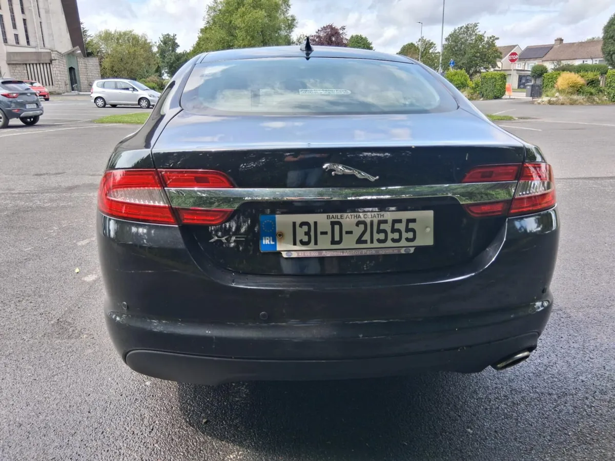 Jaguar XF 2.2 D Luxury Auto. - Image 4