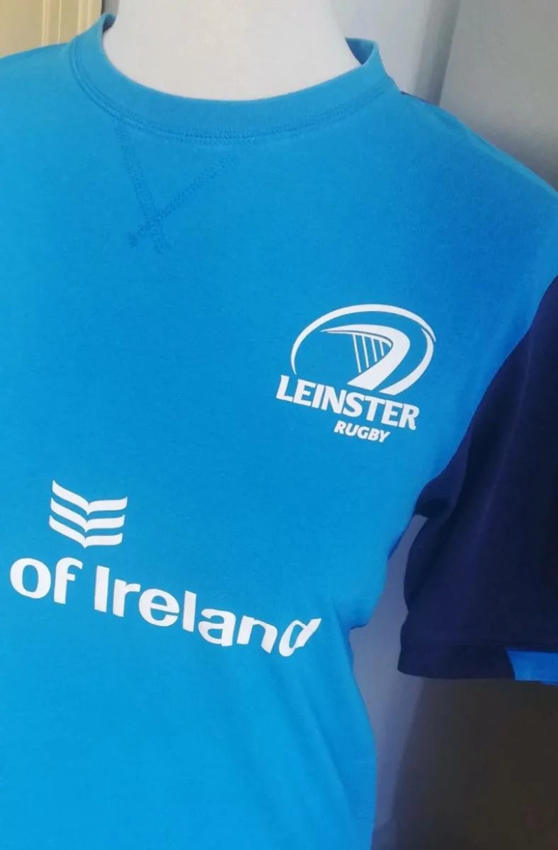 Castore Leinster mens Rugby shirt top medium size - Image 3