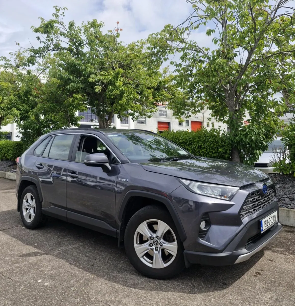 192 Toyota RAV4 2.5 Petrol hybrid, Automatic - Image 1