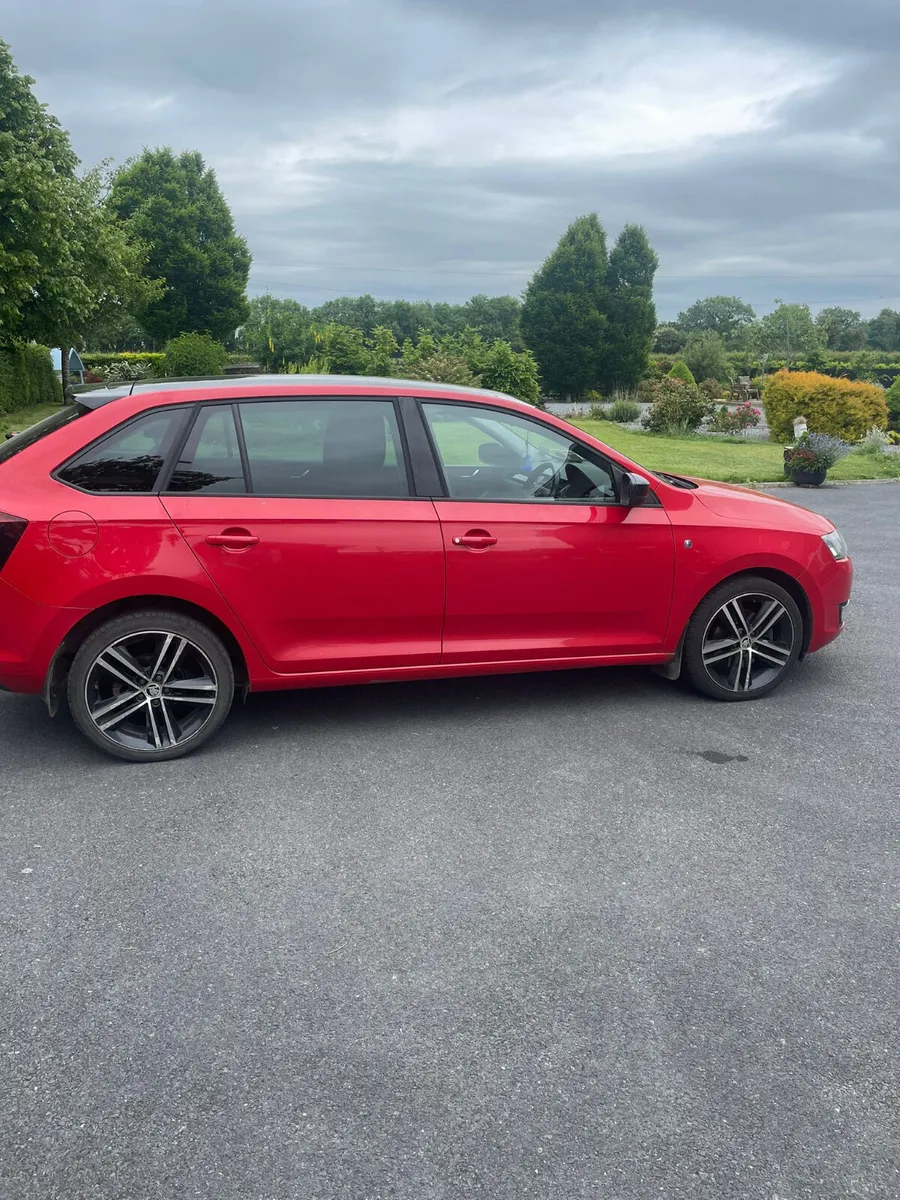 Stunning Skoda Rapid 2014 - Image 2