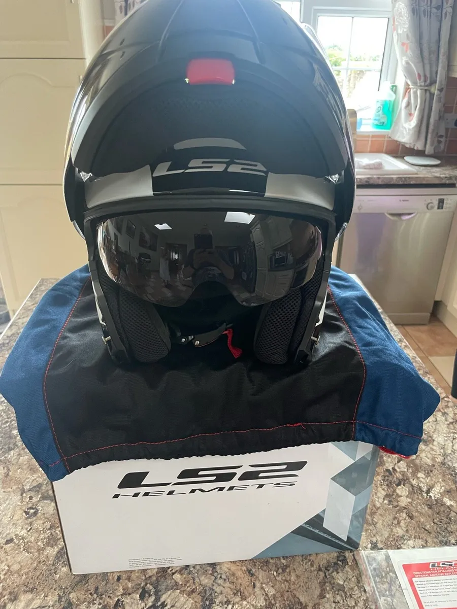 LS2 Modular Helmet and Revit ladies Textile Jacket - Image 1