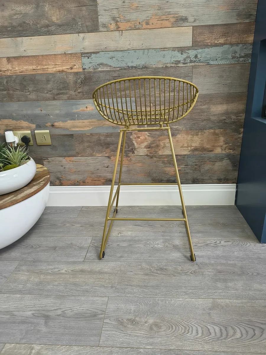 Chairs - Image 3