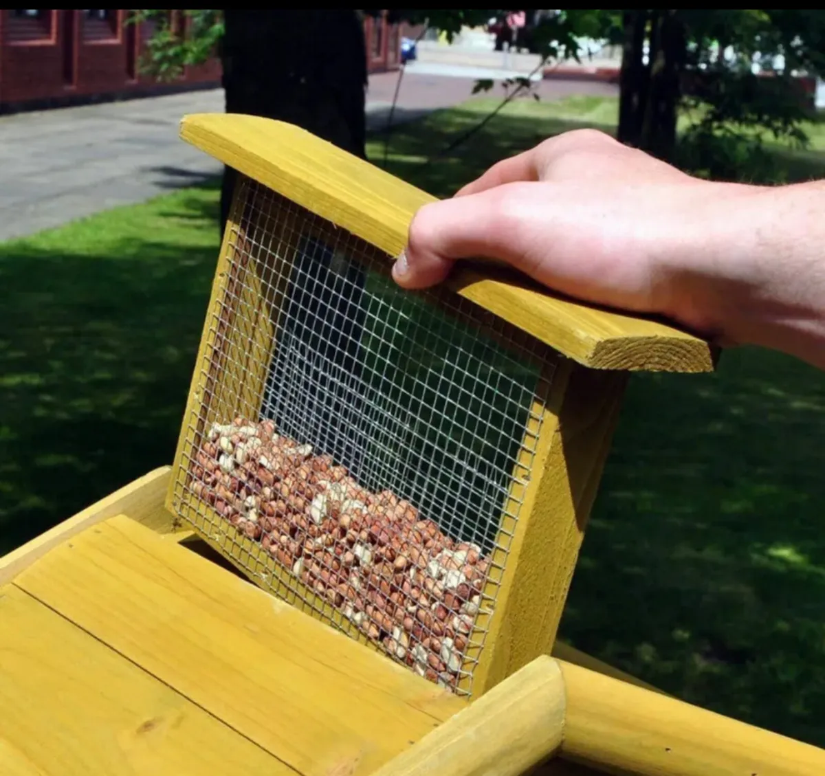 Wooden Bird Table With Built in Feeder NEW - Image 3