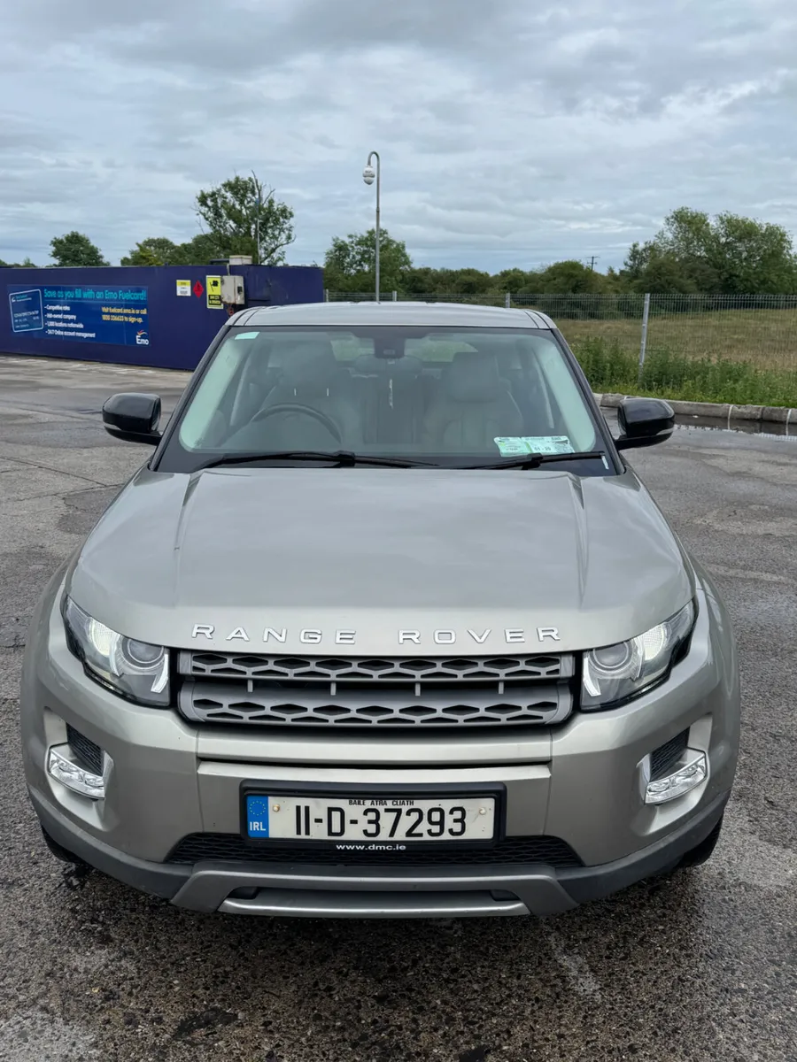Land Rover Range Rover Evoque 2011 low km - Image 2