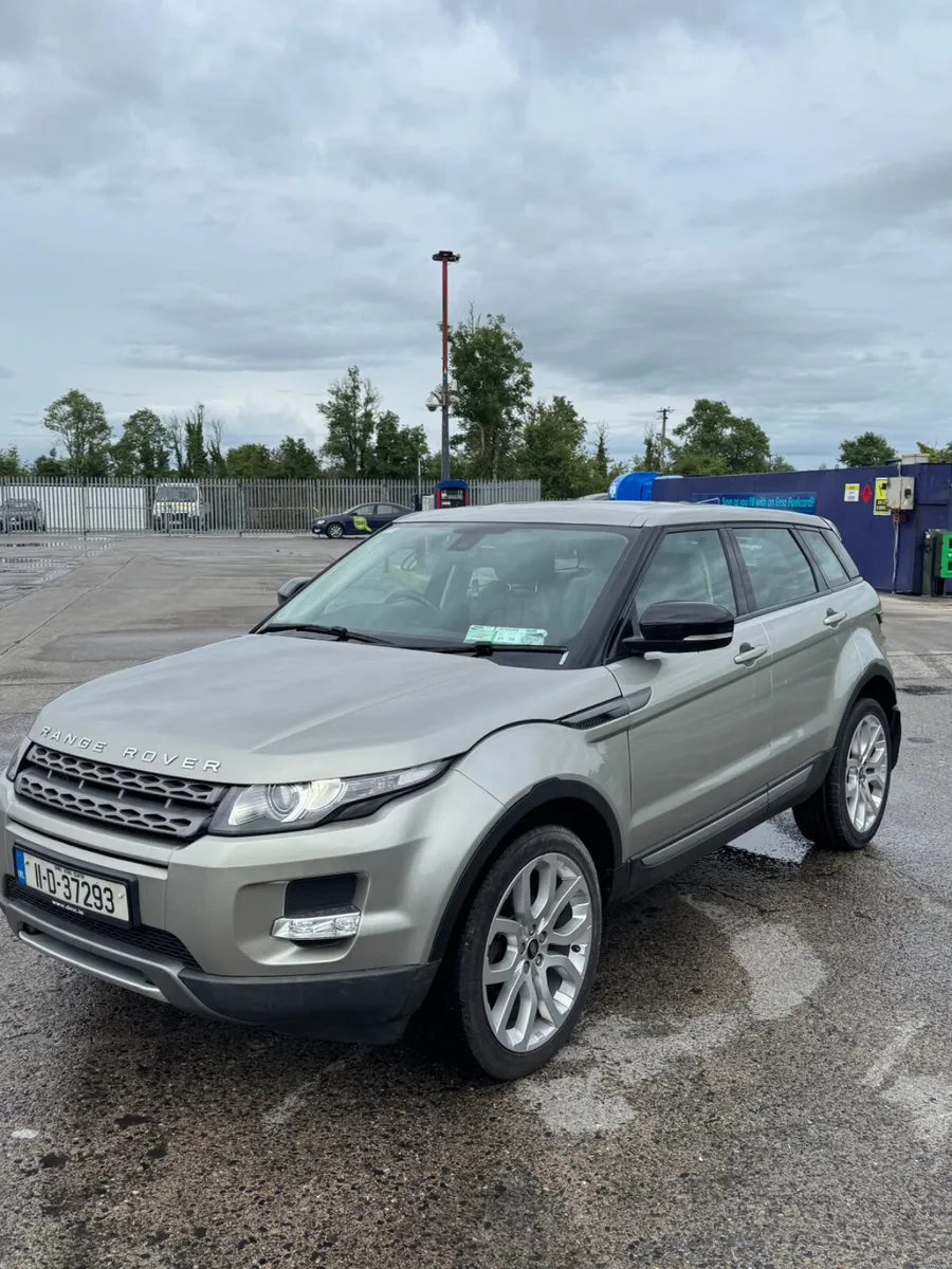 Land Rover Range Rover Evoque 2011 low km - Image 4