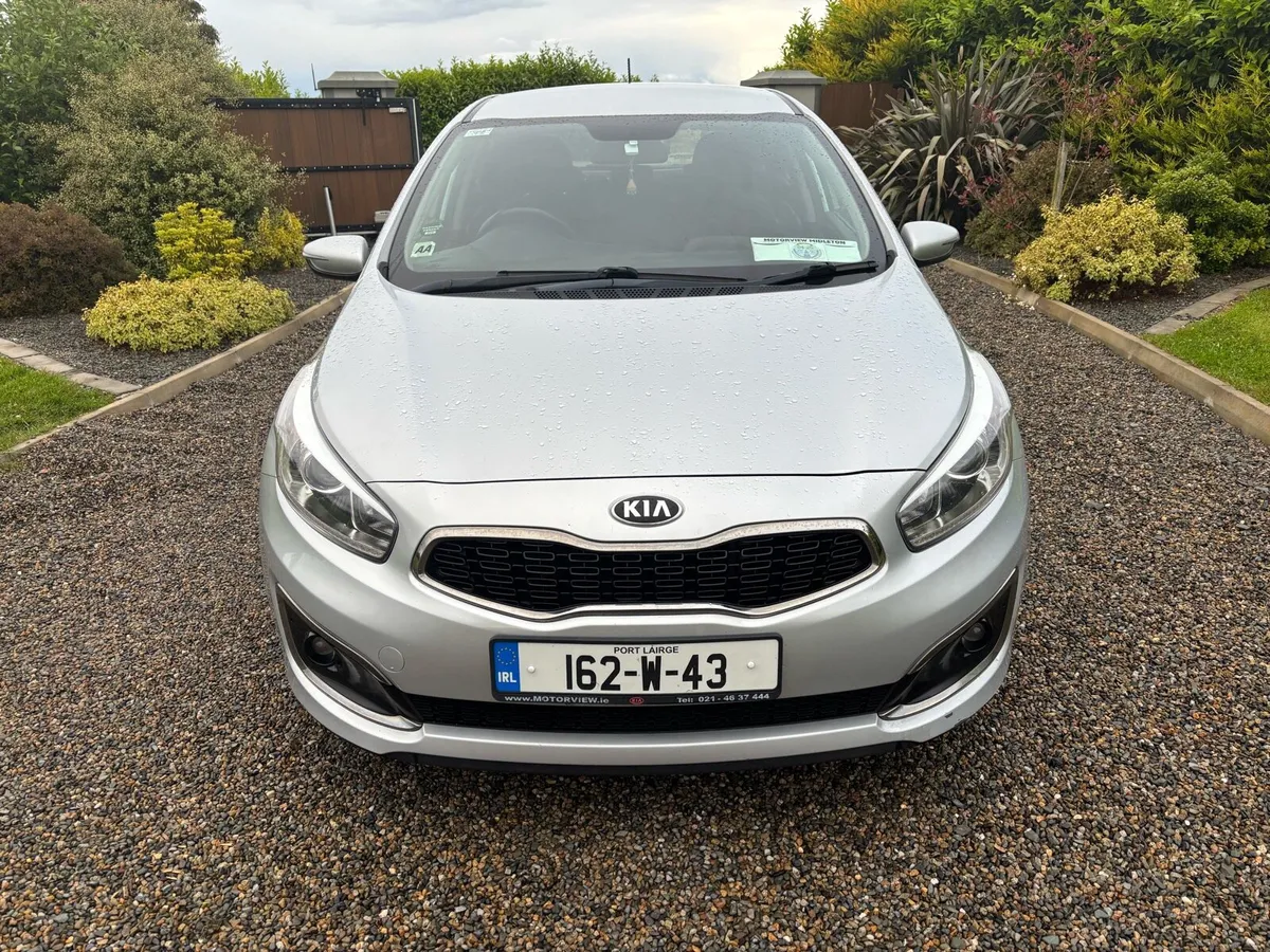 2016 KIA CEES 1.4 EX DIESEL - Image 4