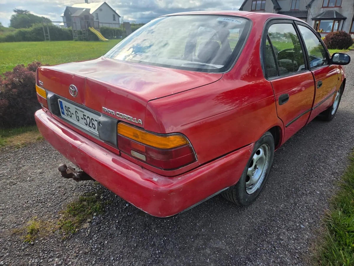 1995 Toyota Corolla 1.3 nice original car - Image 4