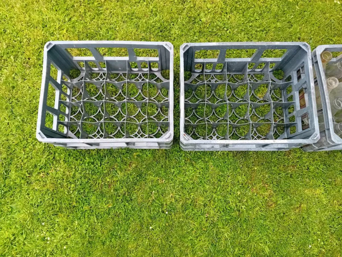Milk crates - Image 1
