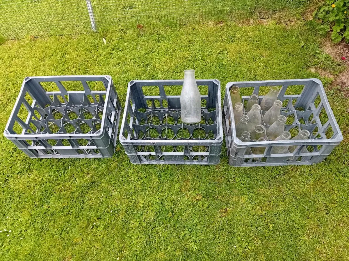 Milk crates - Image 4
