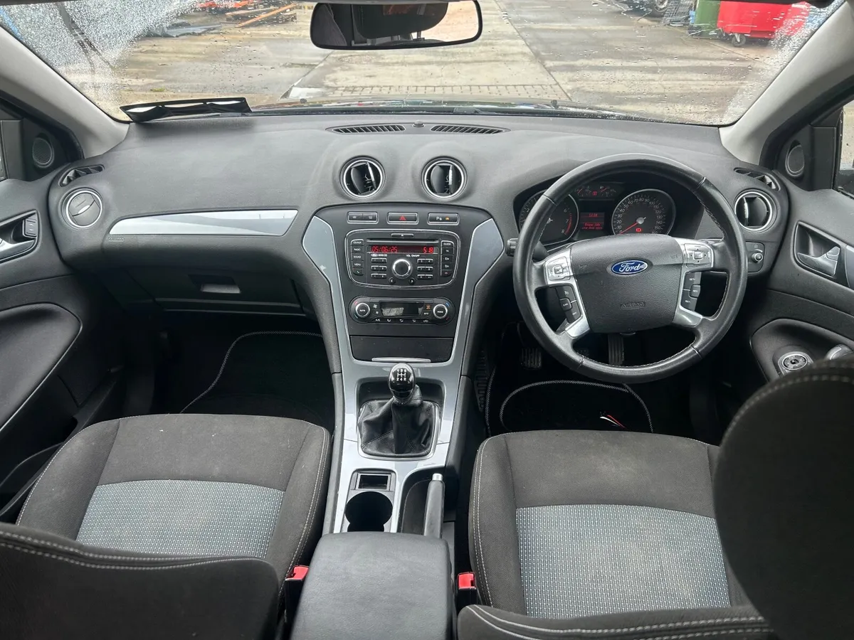 Ford Mondeo 2011 /Manual2.0petrol /New nct - Image 4
