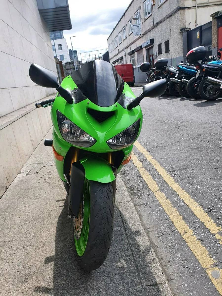Kawasaki ZX6R '06  * Free Nationwide Delivery * - Image 2